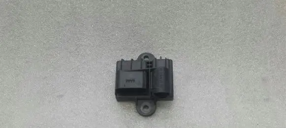 Mercedes-Benz C W205 Glow plug pre-heat relay A6519003103