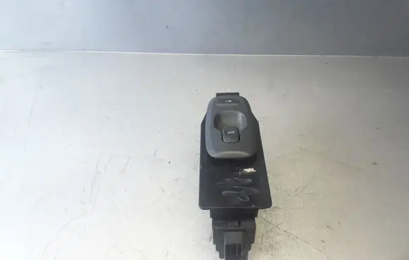 Volvo V70 Electric window control switch 30658117