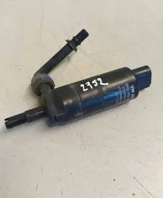 Volkswagen Touran II Headlight washer pump 3308603 6R0955681