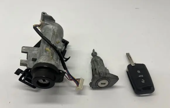 Volkswagen T-Roc Ignition lock 1K0905851 5q0905865a