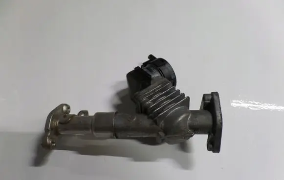 BMW 3 E90 E91 EGR valve 7563241