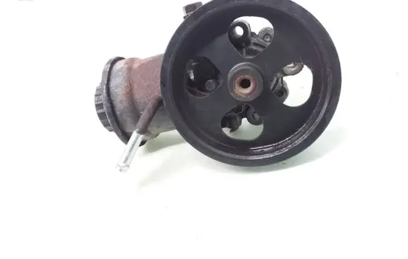 Toyota Avensis T250 Power steering pump