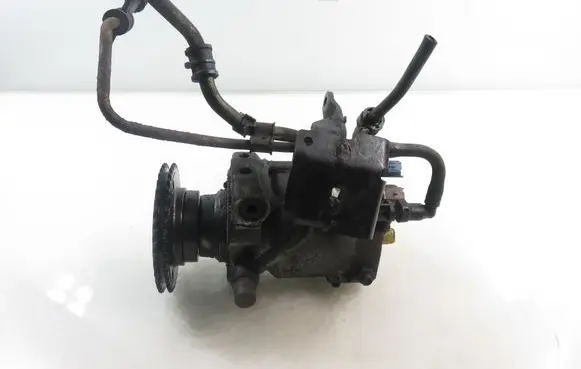 Ford Mondeo Mk III Fuel injection high pressure pump 2C1Q9B395AB R9044Z034A
