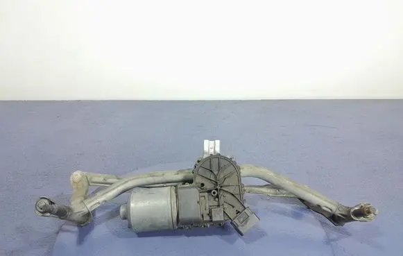 Peugeot 207 CC Front wiper linkage and motor 9681204380