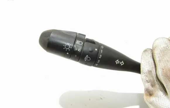 Subaru Impreza II Light switch