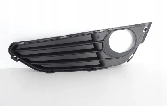 BMW 2 F22 F23 Tow hook cap/cover 7293841