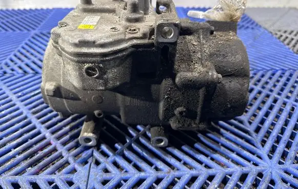 Lexus IS III XE30 Air conditioning (A/C) compressor (pump) ES27C 6Q12120 0422000463