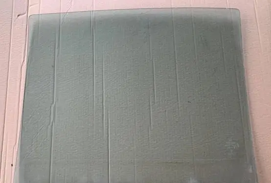 Mercedes-Benz W123 Rear door window glass