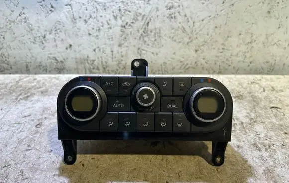 Nissan Qashqai+2 Climate control unit 27500BR45C C0Z28