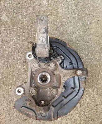 Ford Explorer V Front wheel hub BB533K170A