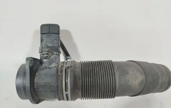 Volkswagen Polo Mass air flow meter 038906461B 0281002531