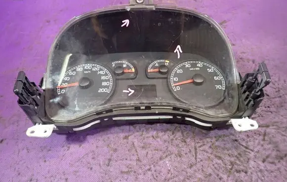 Fiat Punto (199) Speedometer (instrument cluster) 46833366