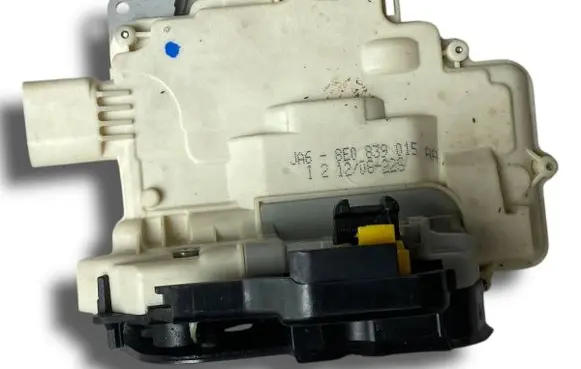 Audi A4 S4 B7 8E 8H Rear door lock 8E0839015AA