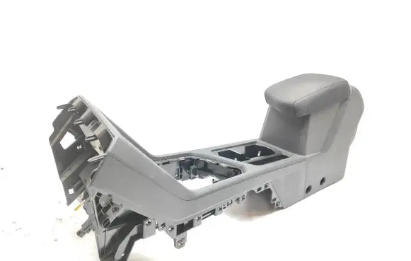 Volkswagen Tiguan Allspace Center console 5NL8632430