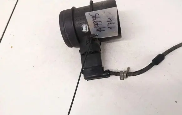 Volkswagen Jetta V Mass air flow meter 0280218071