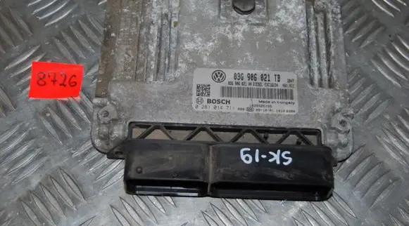 Skoda Octavia Mk2 (1Z) Engine control unit/module 0281014711 03G906021TB