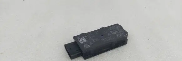 Audi A3 8Y Aerial antenna amplifier 5WA962133E