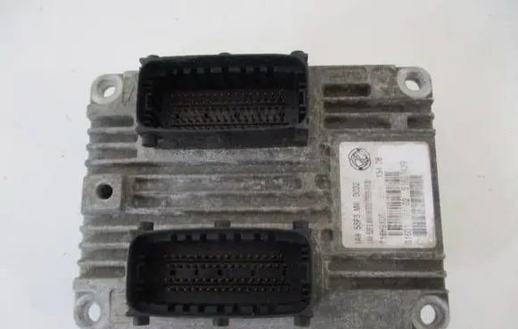 Fiat Grande Punto Engine control unit/module ECU 51827439