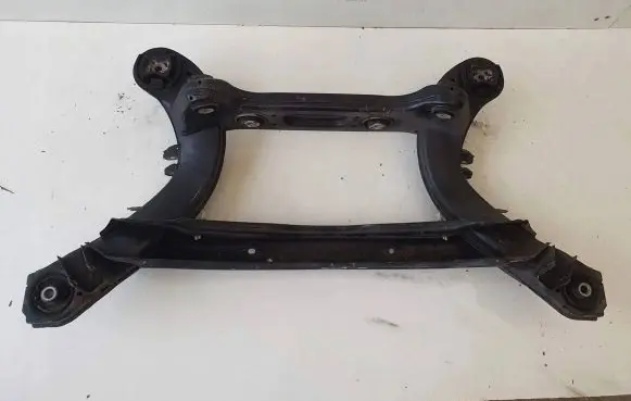 Mercedes-Benz C W204 Rear subframe 2043506406