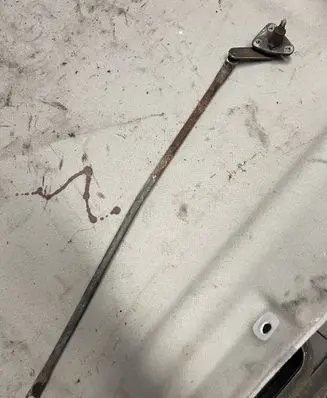 Mitsubishi Pajero Front wiper linkage 