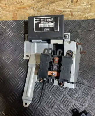Jaguar XF X250 Hand brake control module 8W832C496AC 90044032 100224114048