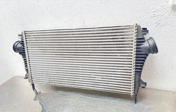 Opel Insignia A Intercooler radiator 13241751 P1831001