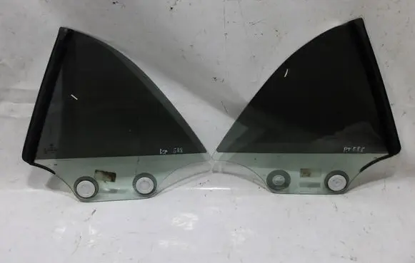 BMW 1 E82 E88 Front door window/glass (coupe) 