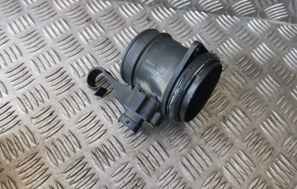 Volvo S60 Mass air flow meter 0281002730 30677999