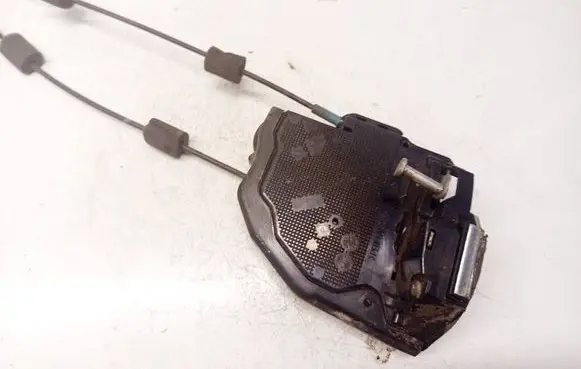 Toyota RAV 4 (XA30) Rear door lock 
