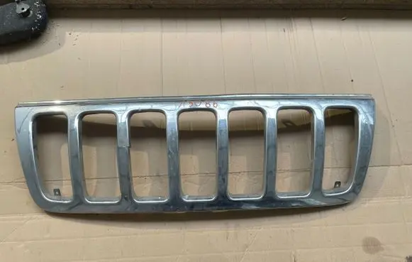 Jeep Grand Cherokee (WJ) Front grill 55155921AA