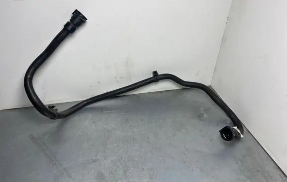 Opel Grandland X Engine coolant pipe/hose 9673473980