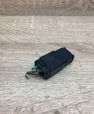 Nissan Almera N16 Other relay 252309F905