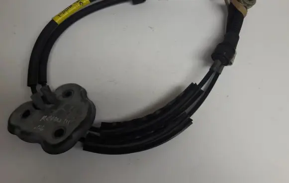 Renault Megane III Gear shift cable linkage 8200781046 9612742L 9613765