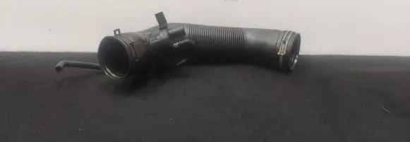 Volkswagen Caddy Intercooler hose/pipe 1T0129684