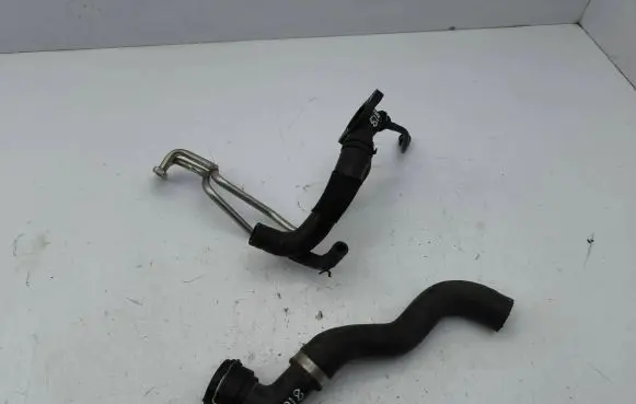 Audi A5 Engine coolant pipe/hose 8W0122293H 04L122157BE