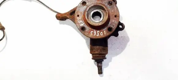 Peugeot 307 Front wheel hub 