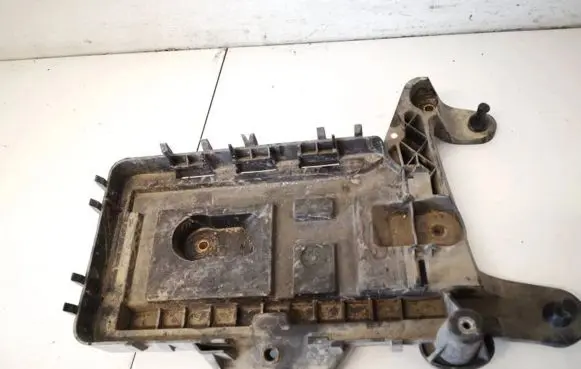 Battery box tray