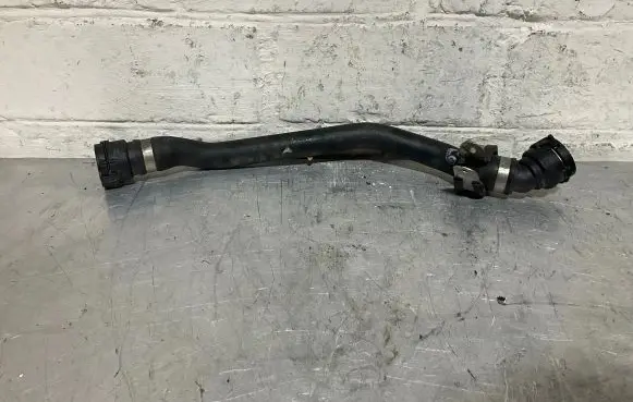 BMW 5 E60 E61 Engine coolant pipe/hose 6421691