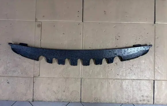 Opel Crossland X Front bumper foam support bar 39094652