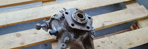 Audi Q7 4M Stub axle 4M0505432AF