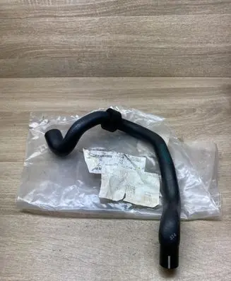 Mercedes-Benz C W204 Engine coolant pipe/hose A2048301896