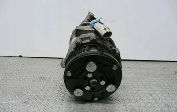 Opel Zafira A Air conditioning (A/C) compressor (pump) 240041