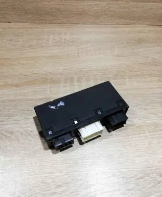 BMW 5 E39 Door control unit/module 8378769