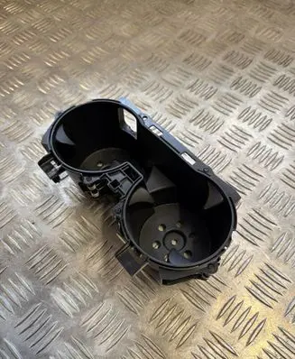 BMW iX Cup holder front 9462661 10874713 1431337