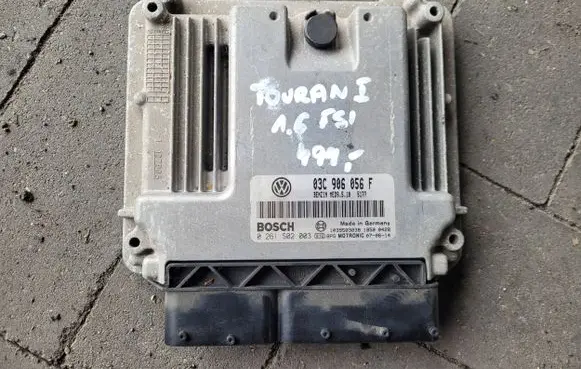 Volkswagen Touran I Engine control unit/module 03C906056F 1039S03038 0261S02003