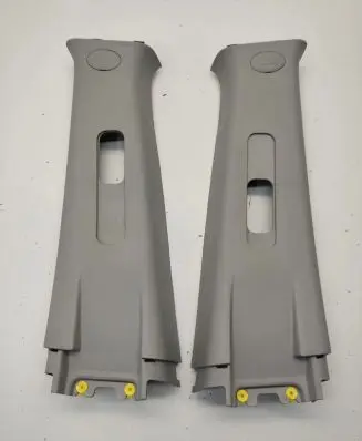 Hyundai Tucson JM (B) pillar trim (top) 858402E200 858302E200