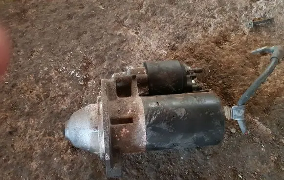 Audi A4 S4 B5 8D Starter motor