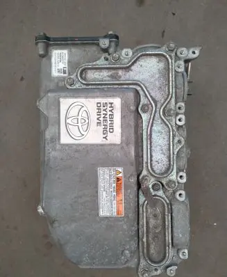 Toyota Yaris Voltage converter inverter G920052010