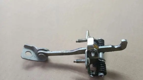 Dacia Logan II Front door check strap stopper