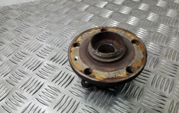 Volkswagen Tiguan Hub lock 